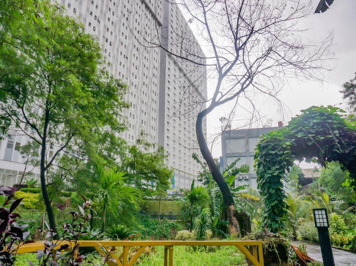 Oyo 90241 Sirooms Apartmen Gunung Putri Bogor Ngoại thất bức ảnh